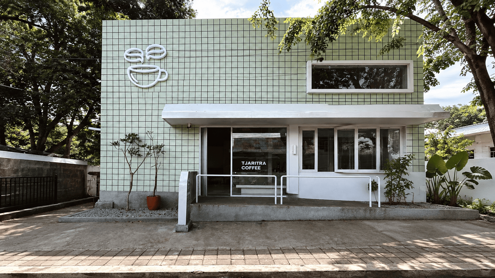 Suasana di Pangkas Waktu Cafe